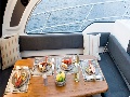 Tavolo da pranzo a bordo